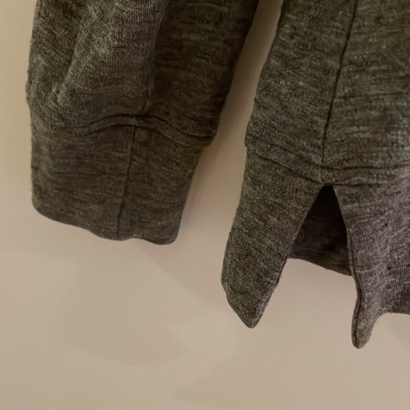 Filippa K grey long sleeve - Picture 3 of 6